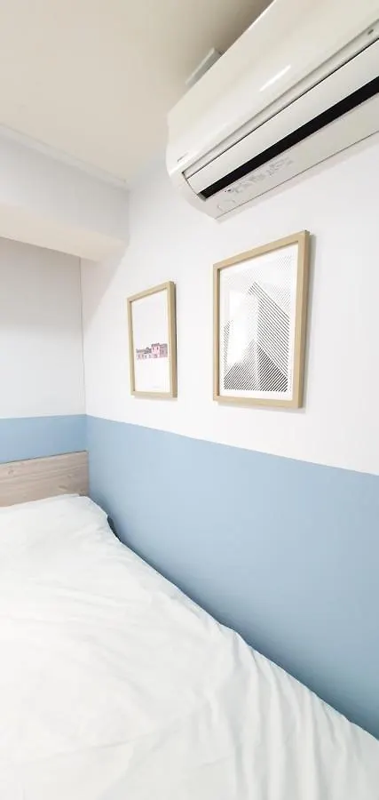 Гостевой дом One Minute Guesthouse Сеул